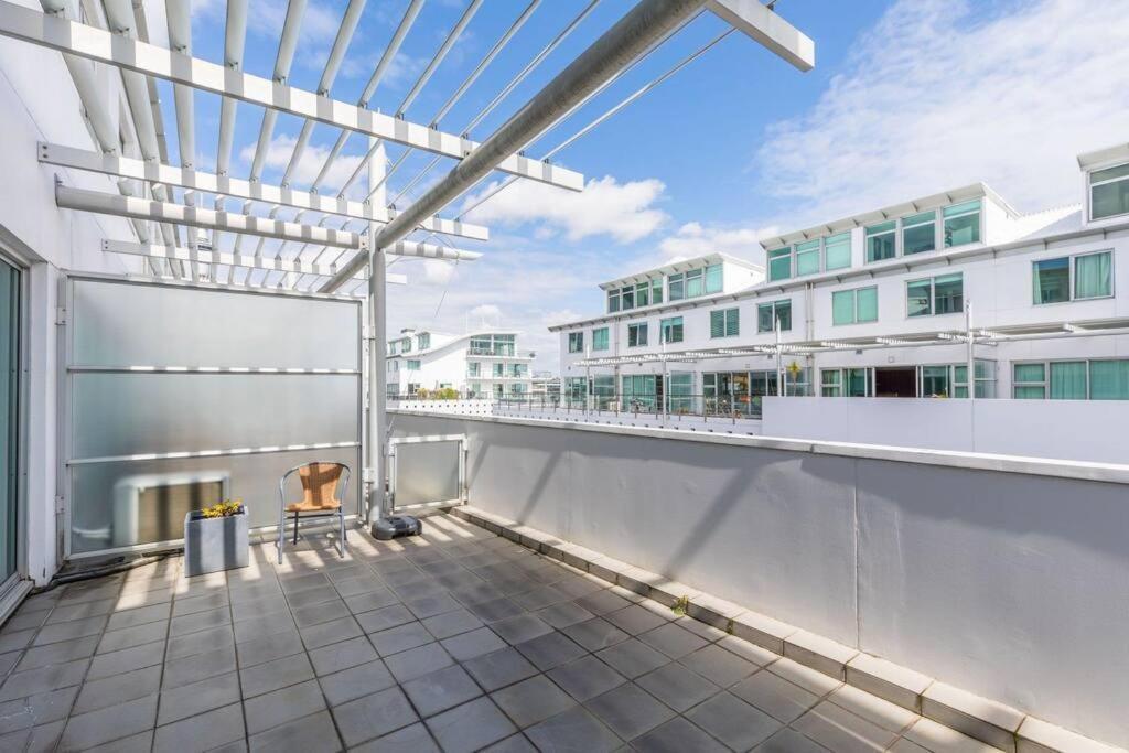 Seaview Waterfront Hotel Apt Auckland Eksteriør bilde