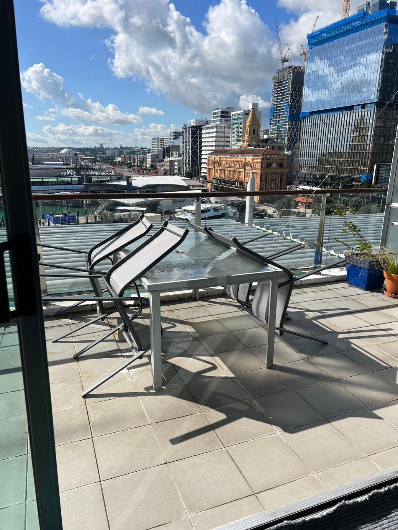Seaview Waterfront Hotel Apt Auckland Eksteriør bilde